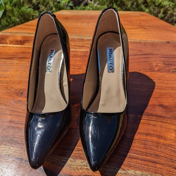Rialto Black Heel With Shine Pointed Toe Silver Circle with Heel Accent Size 9 - Picture 1 of 5